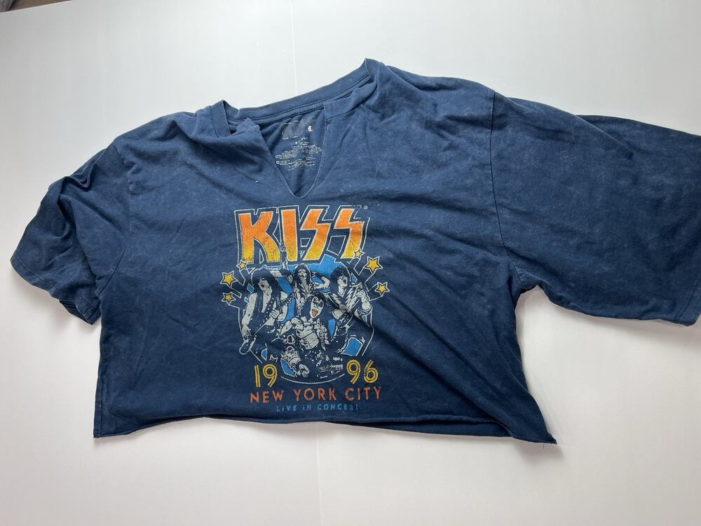 KISS 1996 New York City in Concert Graphic Band Tee Women’s L Crop Top 12/14